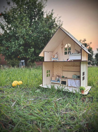 Floral dollhouse 